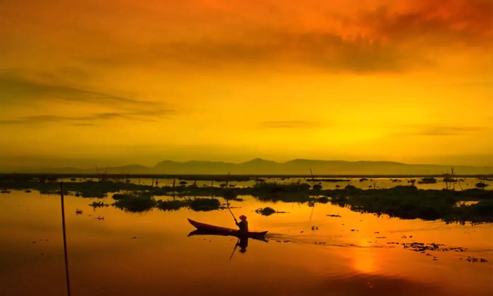 Pantai semarang advertisement jingga semburat nan mempesona