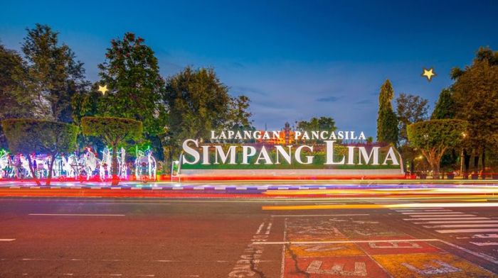 Lapangan pancasila simpang lima semarang