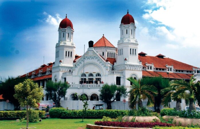 Lawang sewu jawa semarang wisata sejarah tempat