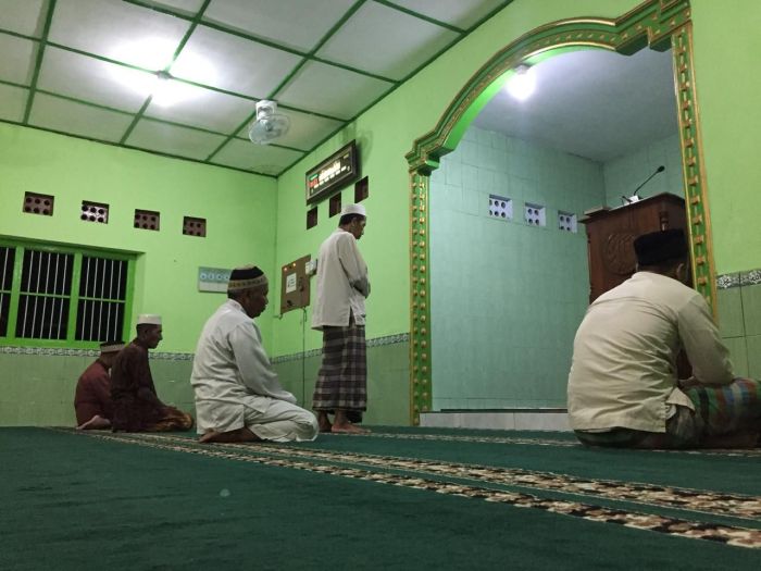 Adzan maghrib semarang hari ini