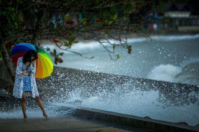 Tinggi pasang surut air laut semarang hari ini