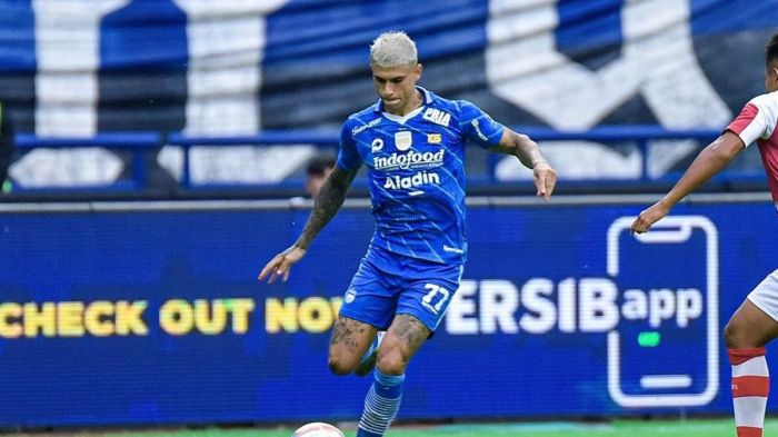 Prediksi skor persib vs persis solo hari ini akurat