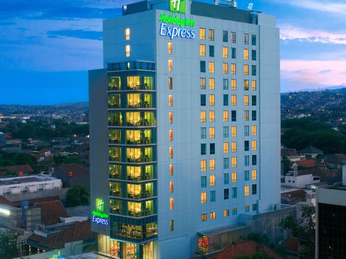 Holiday inn semarang