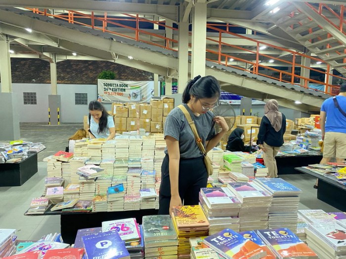 Gramedia semarang pandanaran toko buku tribunnews