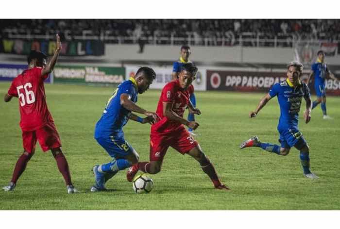 Prediksi skor persib vs persis solo hari ini akurat