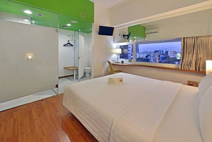 Whiz hotel pemuda semarang