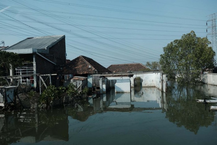 Akibat banjir di stasiun semarang