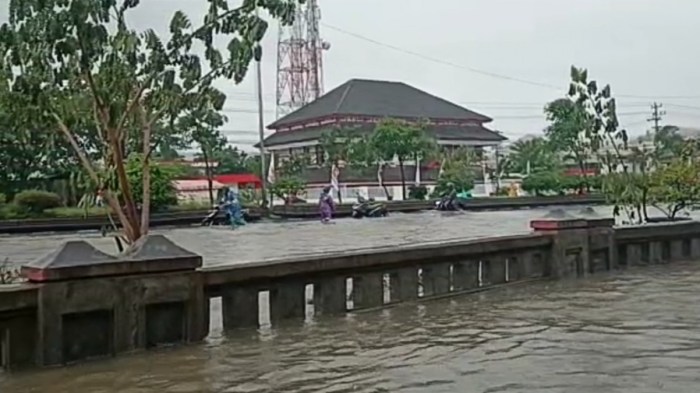 Banjir jalan gajah semarang