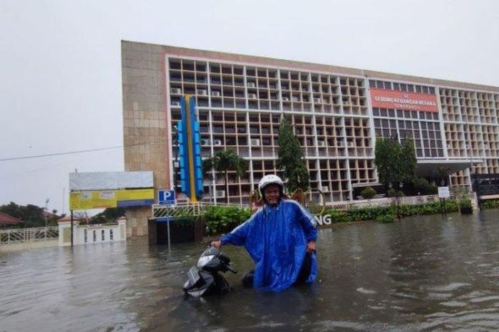 Lagu semarang kaline banjir