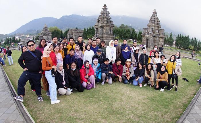 Travel semarang dieng