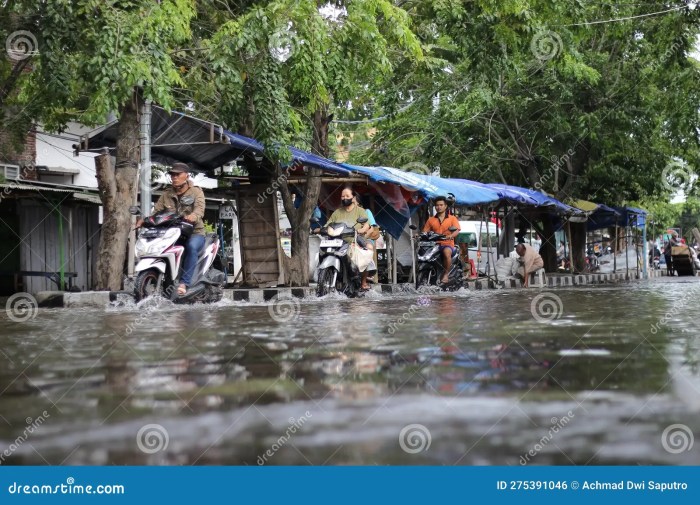 Foto kali banjir kanal barat kota semarang