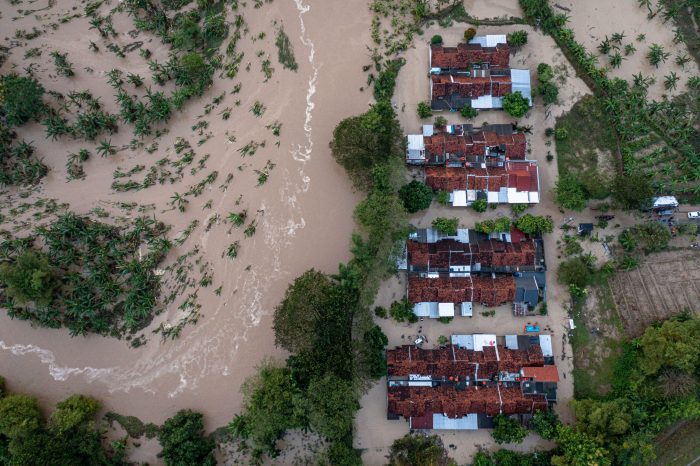 Apakah daerah beteng semarang banjir saat hujan