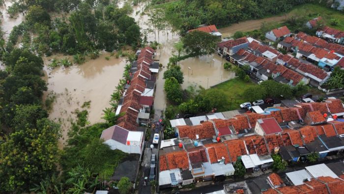 Perumahan dinar mas semarang banjir