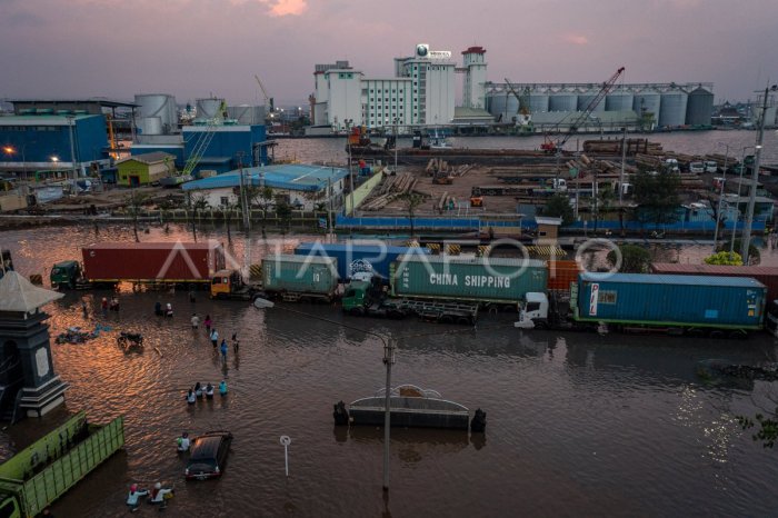 Banjir di oelabuhan semarang