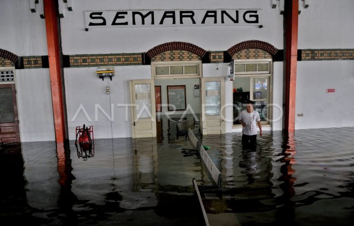 Stasiun tawang semarang banjir