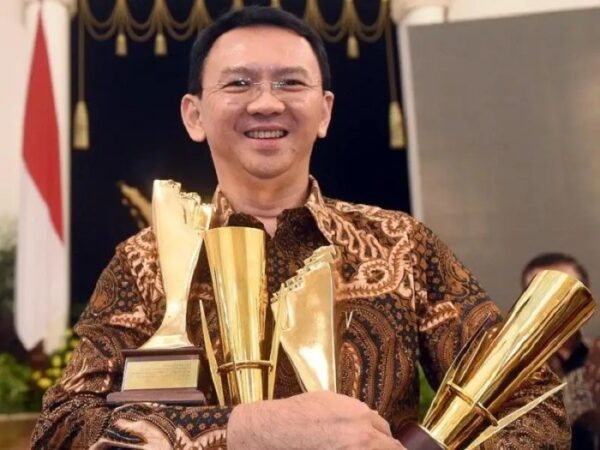 Ahok bupati belitung