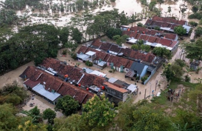 Banjir di kelurahan bandaharjo semarang utara