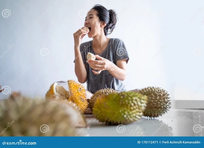 Makan durian di semarang