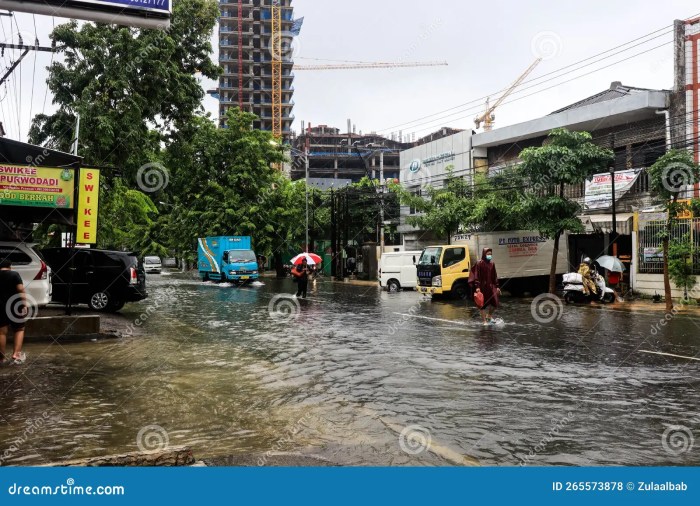 Akibat banjir di stasiun semarang